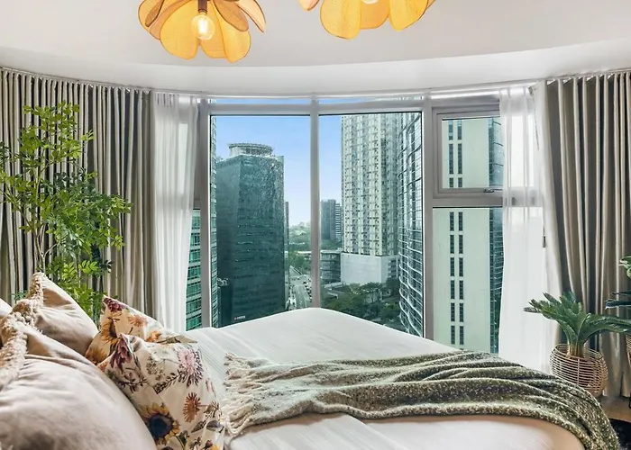 Appartement Tropical Sunset W The View In Bgc Netlfix Manille